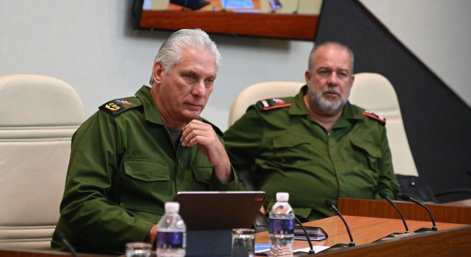 diaz canel consejo de defensa e1729473541426_(1).jpeg