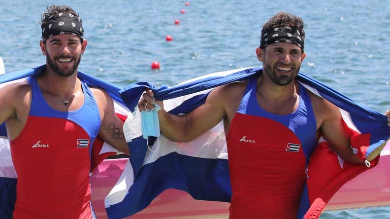 Canoistas cubanos