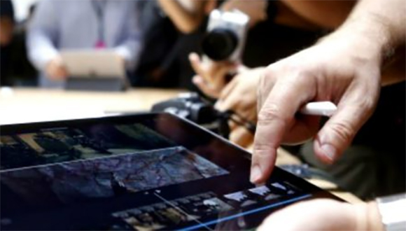 El aumento se vio impulsado por las restricciones a la circulación adoptadas por varios países para luchar contra la pandemia de COVID-19. Foto: Reuters.