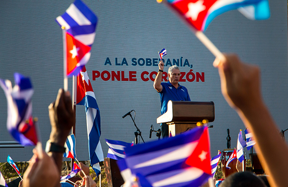 Miguel Díaz Canel, Presidente de la República, durante su intervención en el acto de reafirmación revolucionaria en La Habana. Foto: Abel Padrón Padilla/ Cubadebate.
