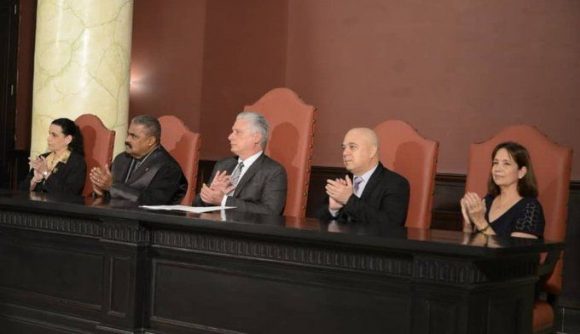 Asiste Díaz-Canel a la ceremonia de apertura del año judicial 2023 en Cuba