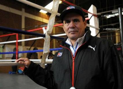 El avezado entrenador de los Domadores alavó el valor de nuestras mujeres, que lo demuestran en otros deportes de combate como la lucha y el judo. (Radio Rebelde)