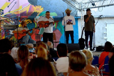 Concierto “Mi Amor es un Arte de Paz” en el Pabellón Cuba