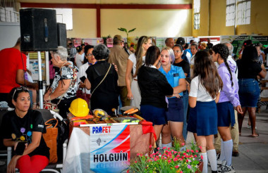 Holguín es sede de acto por el Día de la Ciencia Cubana