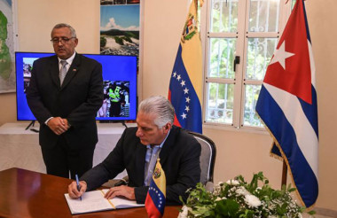 Díaz-Canel envía condolencias a Venezuela por sismos