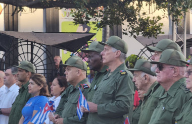 Díaz-Canel en acto por aniversario de la proclamación socialista