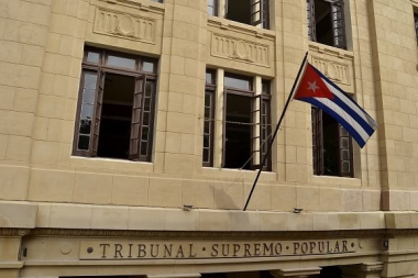 Bandera cubana,Tribunal Supremo Popula