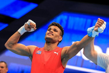 Boxeador cubano avanza en el campeonato