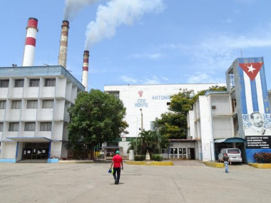 Duelo en termoeléctrica cubana